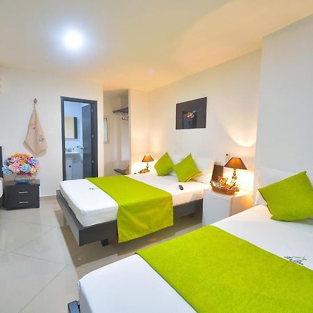 בוקארמנגה La Pera Hotel מראה חיצוני תמונה