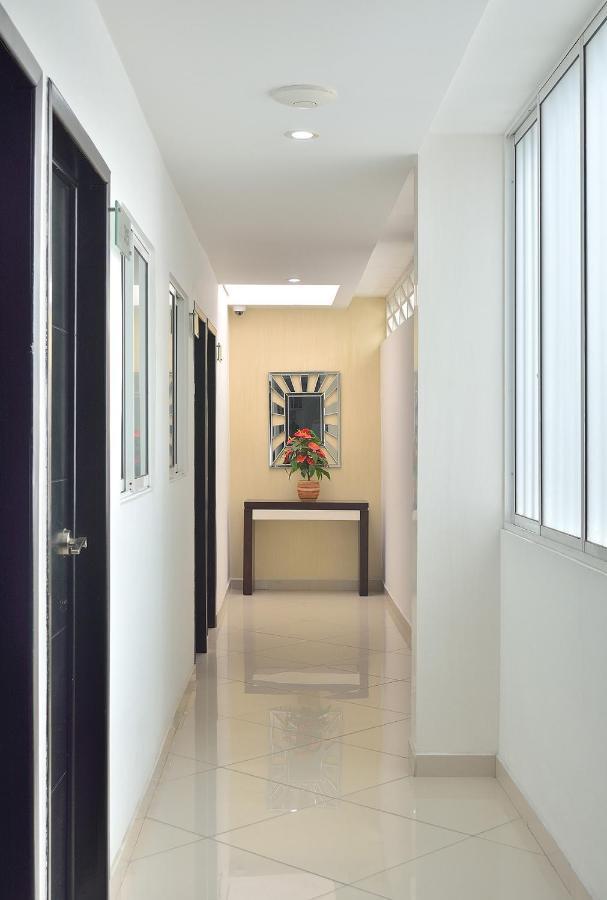 בוקארמנגה La Pera Hotel מראה חיצוני תמונה